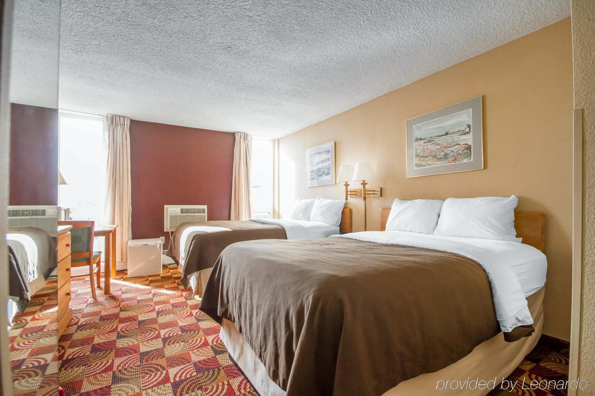Wingate By Wyndham Sheboygan Hotel Exterior photo